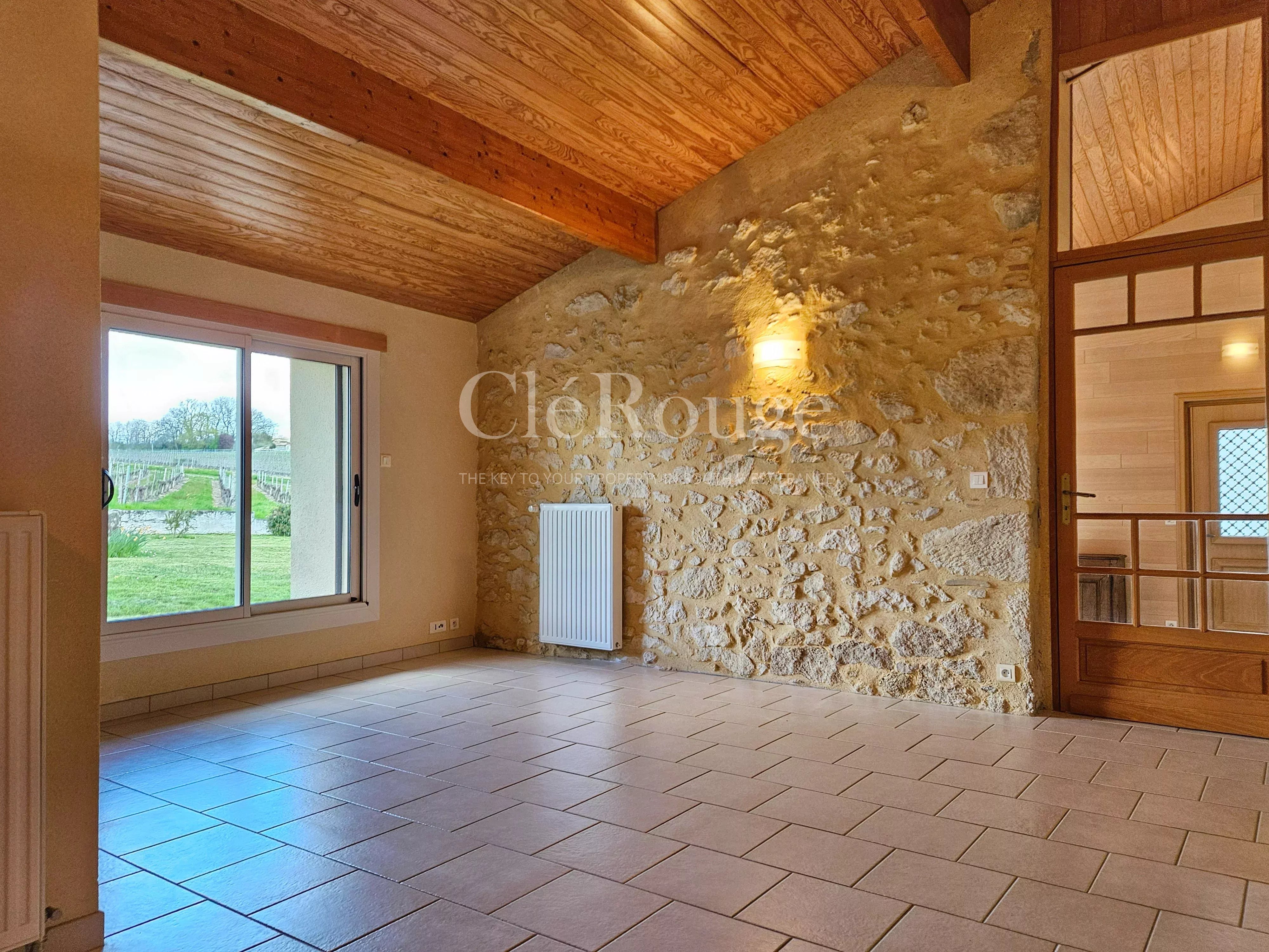 Charmante woning met prachtig uitzicht op 5 minuten van Gensac