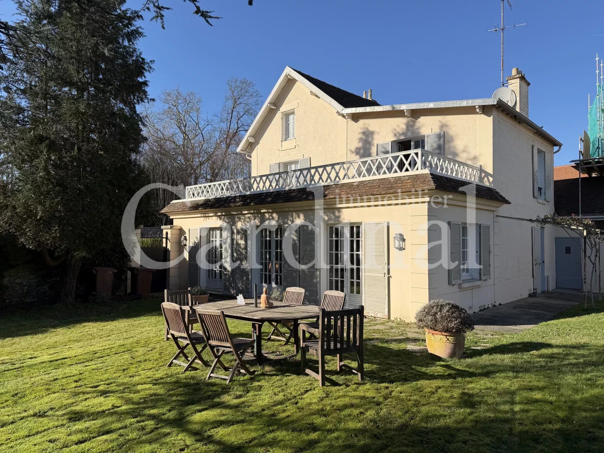 Propriété de caractère au cœur du village