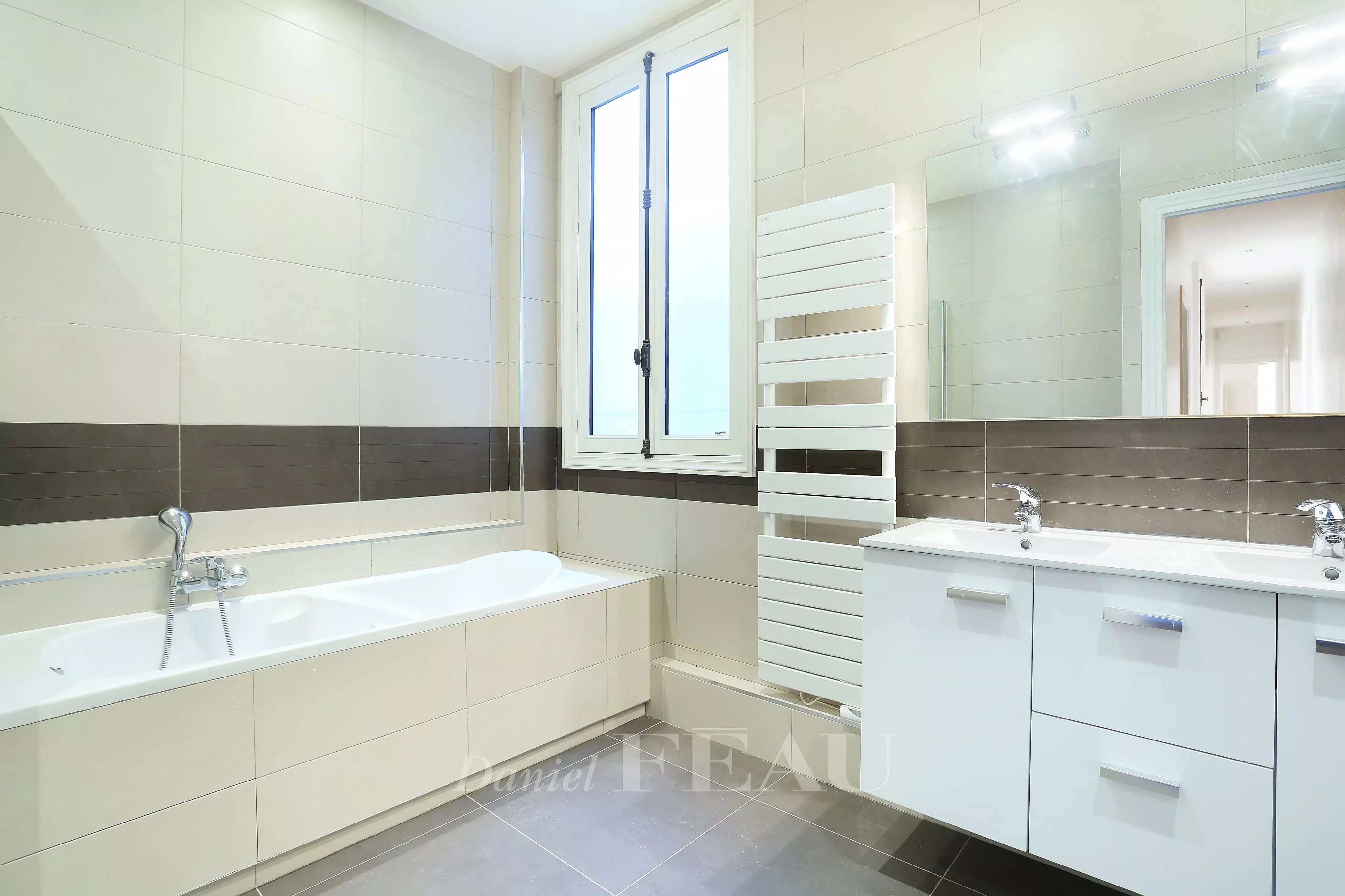 Rental Apartment Paris 16th