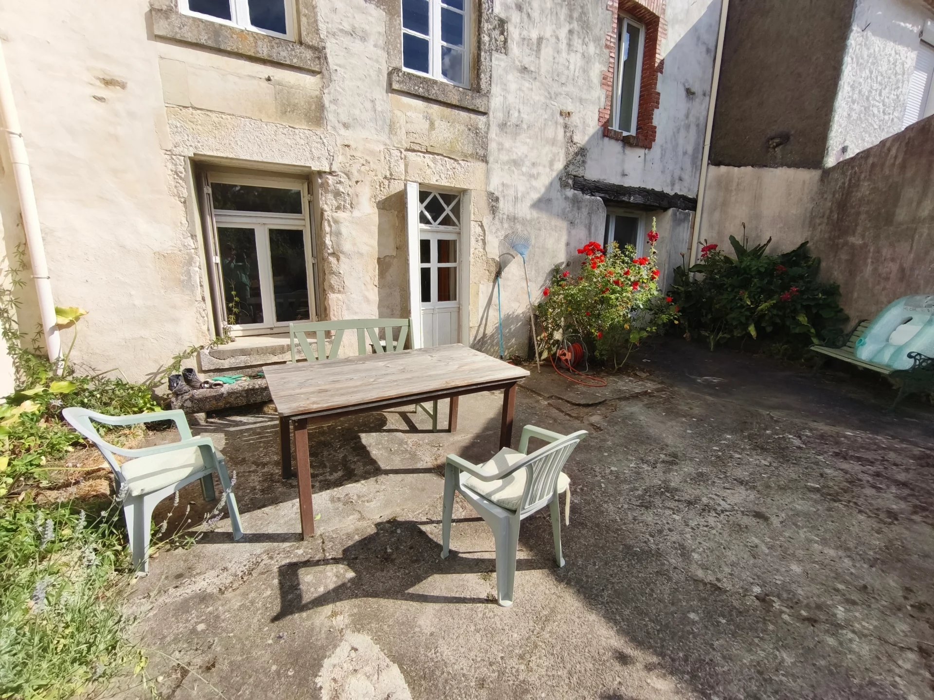 House in Bourneau - Image 2