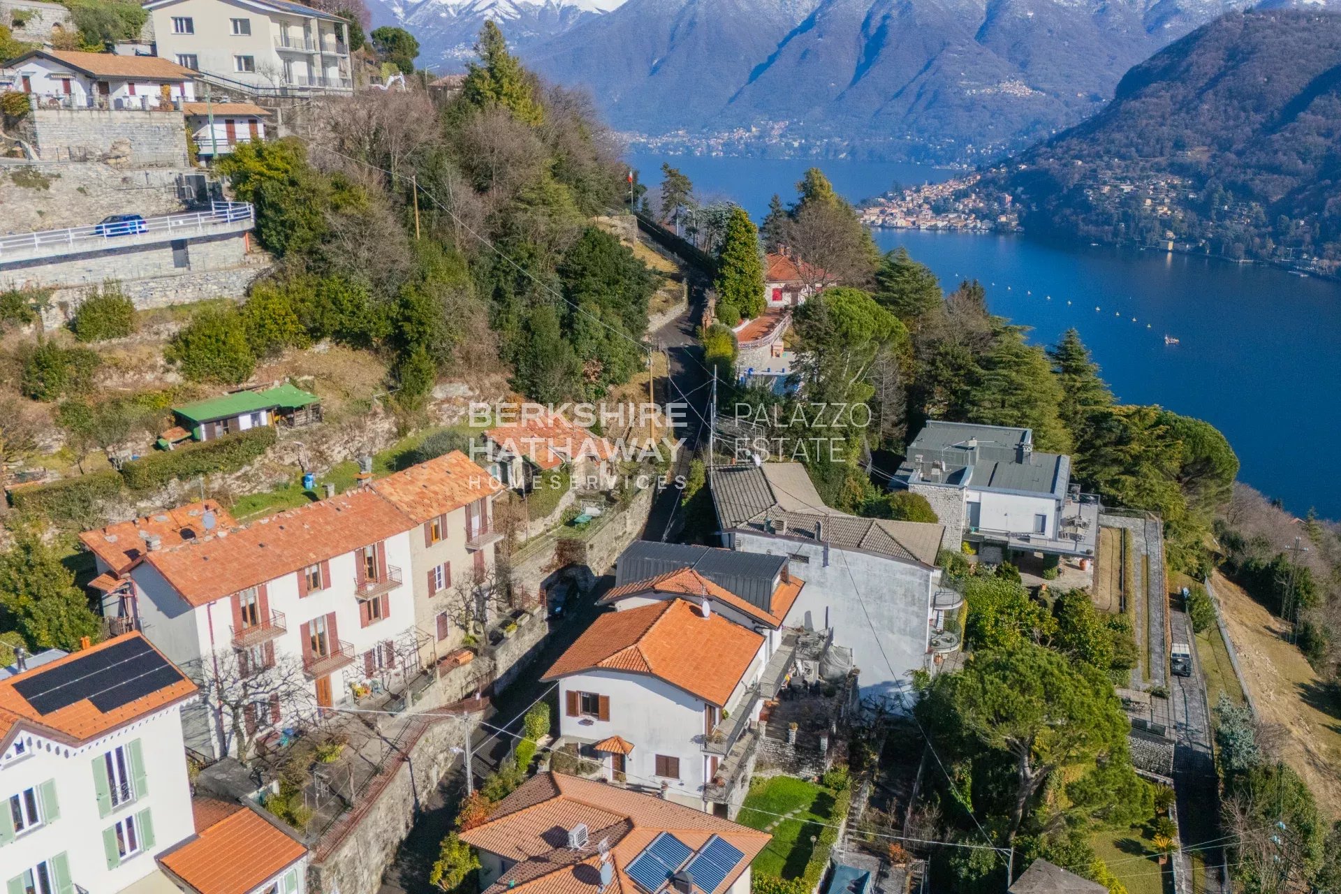 Casa a Cernobbio con vista lago e giardino