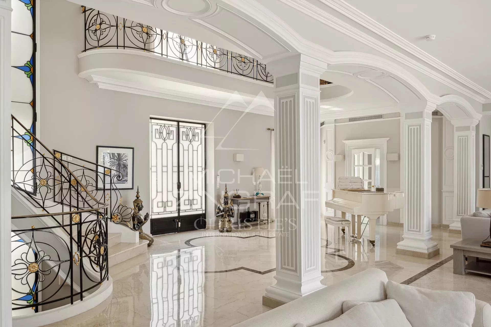 10 Bedroom Villa/Townhouse's Image 29