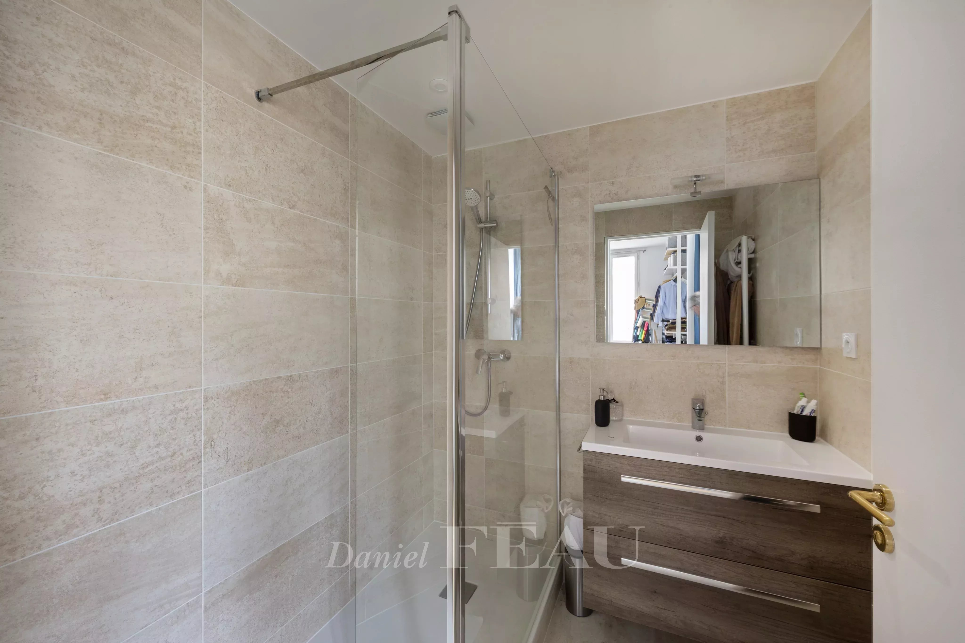 Sale Apartment Paris 7th