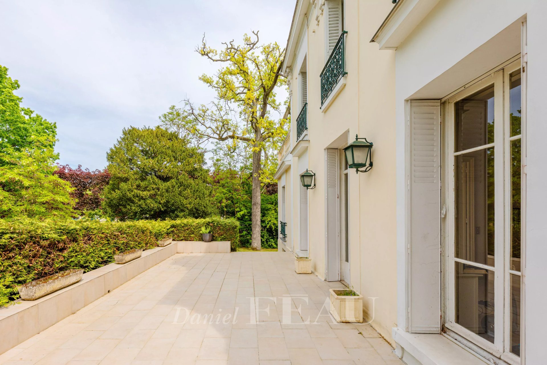 7 Bedroom Villa/Townhouse's Image 37