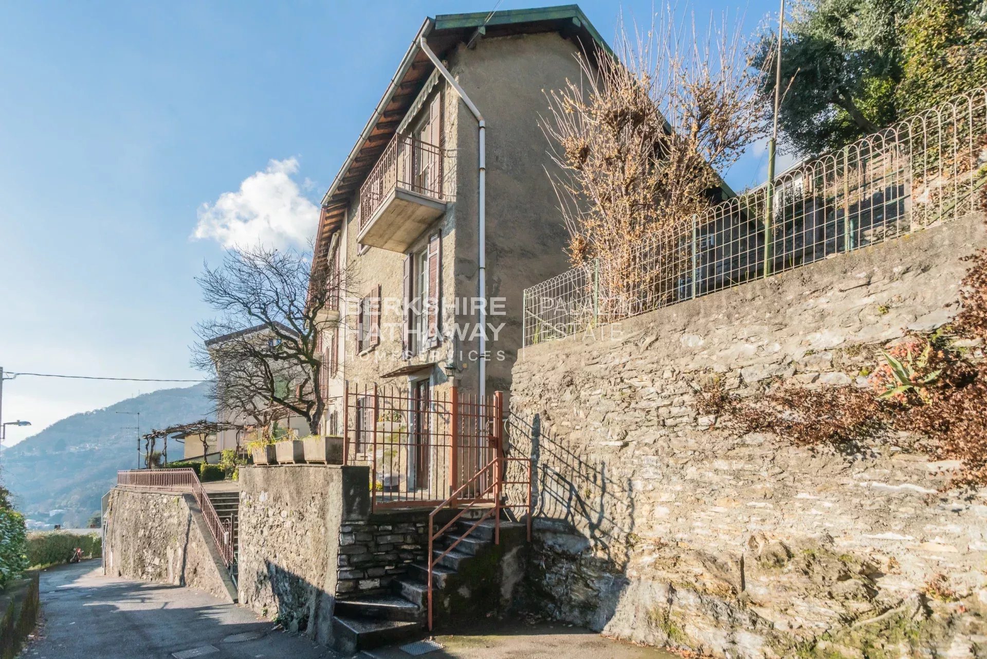 Casa a Cernobbio con vista lago e giardino
