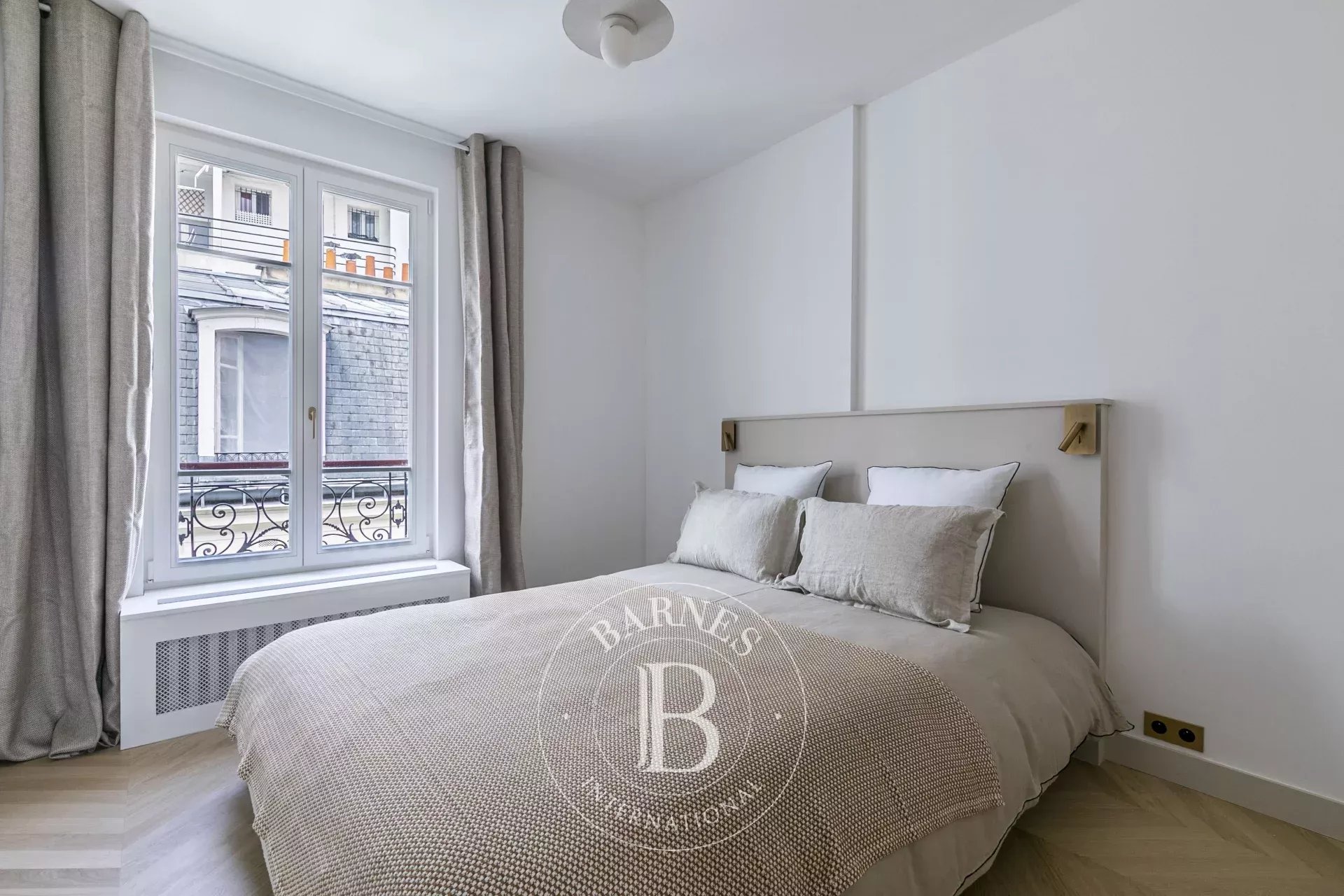 Daire Paris 7ème - picture 10