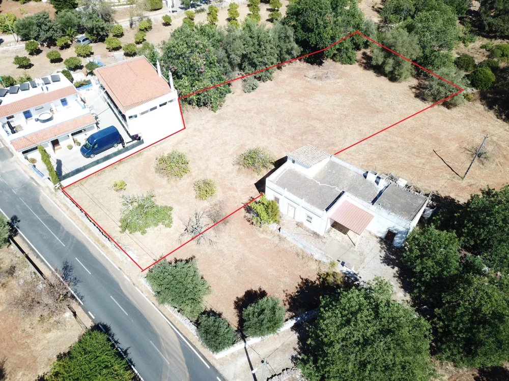 Terreno urbanizável em Bordeira, Santa Bárbara de Nexe