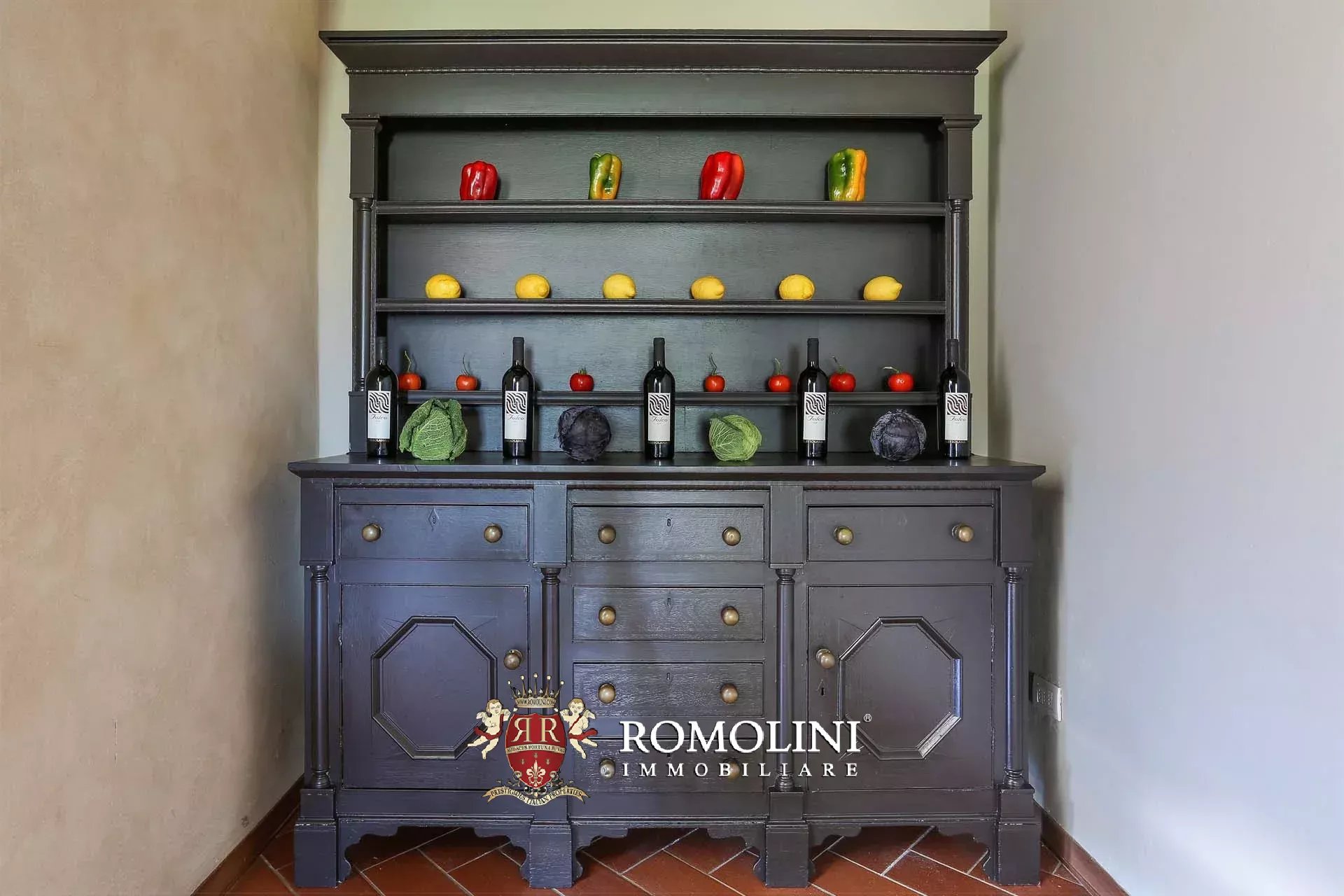 25 Bedroom Vineyard's Image 59