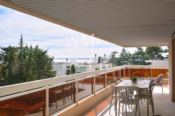 Cannes Basse Californie - 4-room flat 140m2 - Swimming pool - Sea view — photo 2