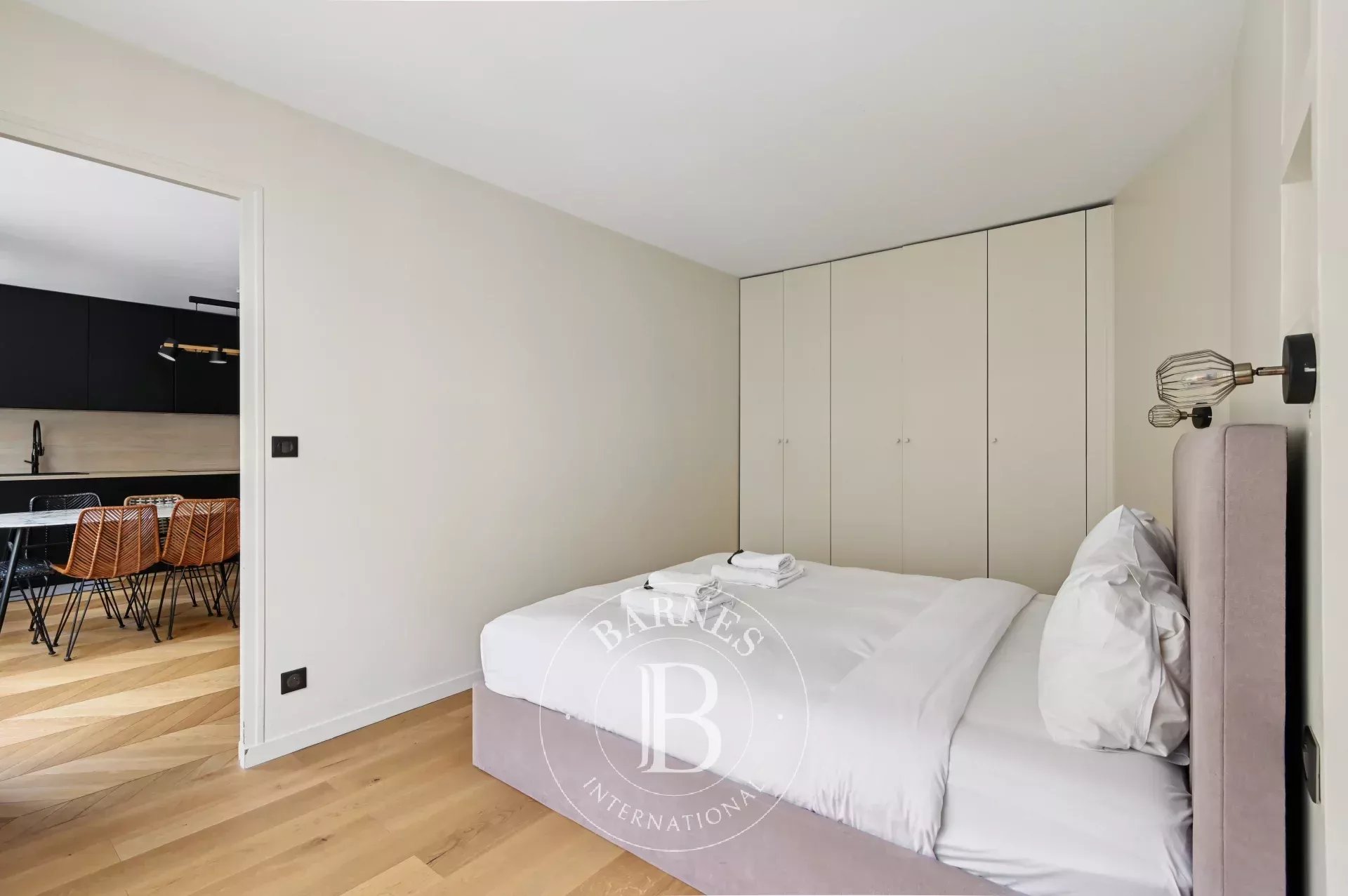 Paris  - Apartment 2 Bedrooms - picture 8