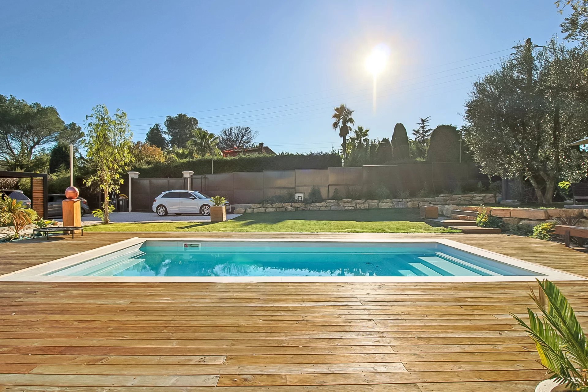 Belle contemporaine à vendre à Mougins