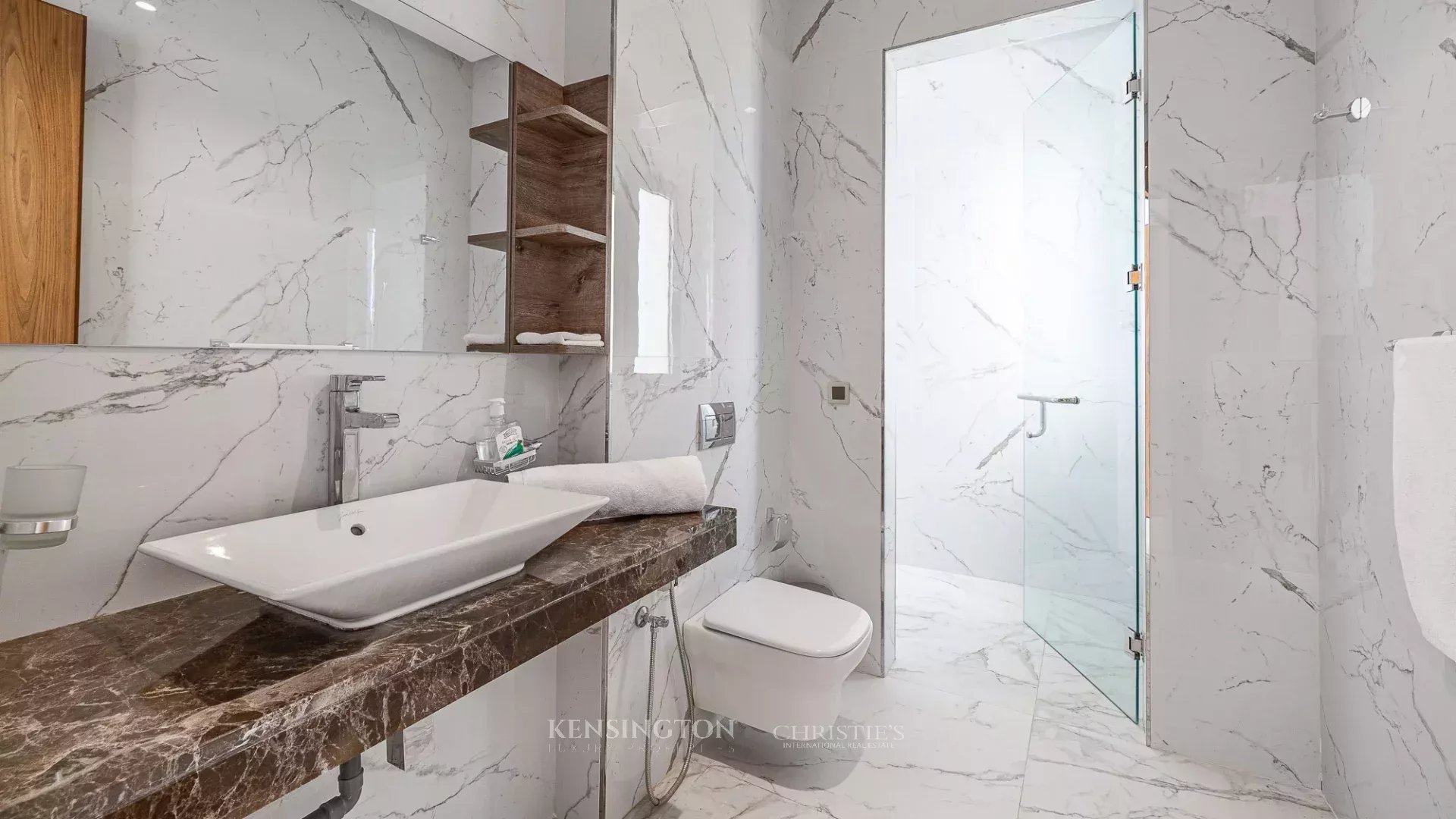 4 Bedroom Villa/Townhouse's Image 9