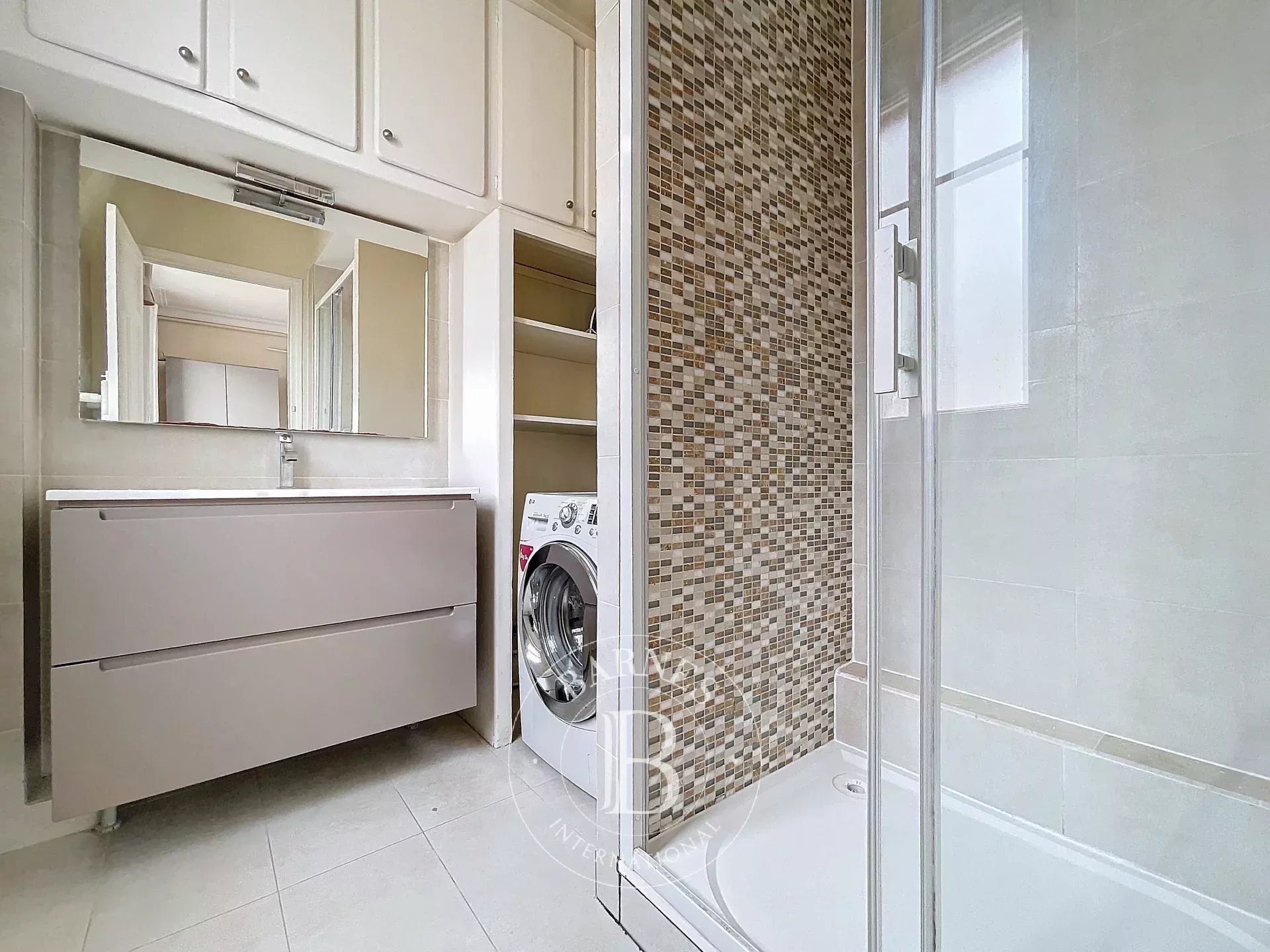 Daire Paris 18ème - picture 9