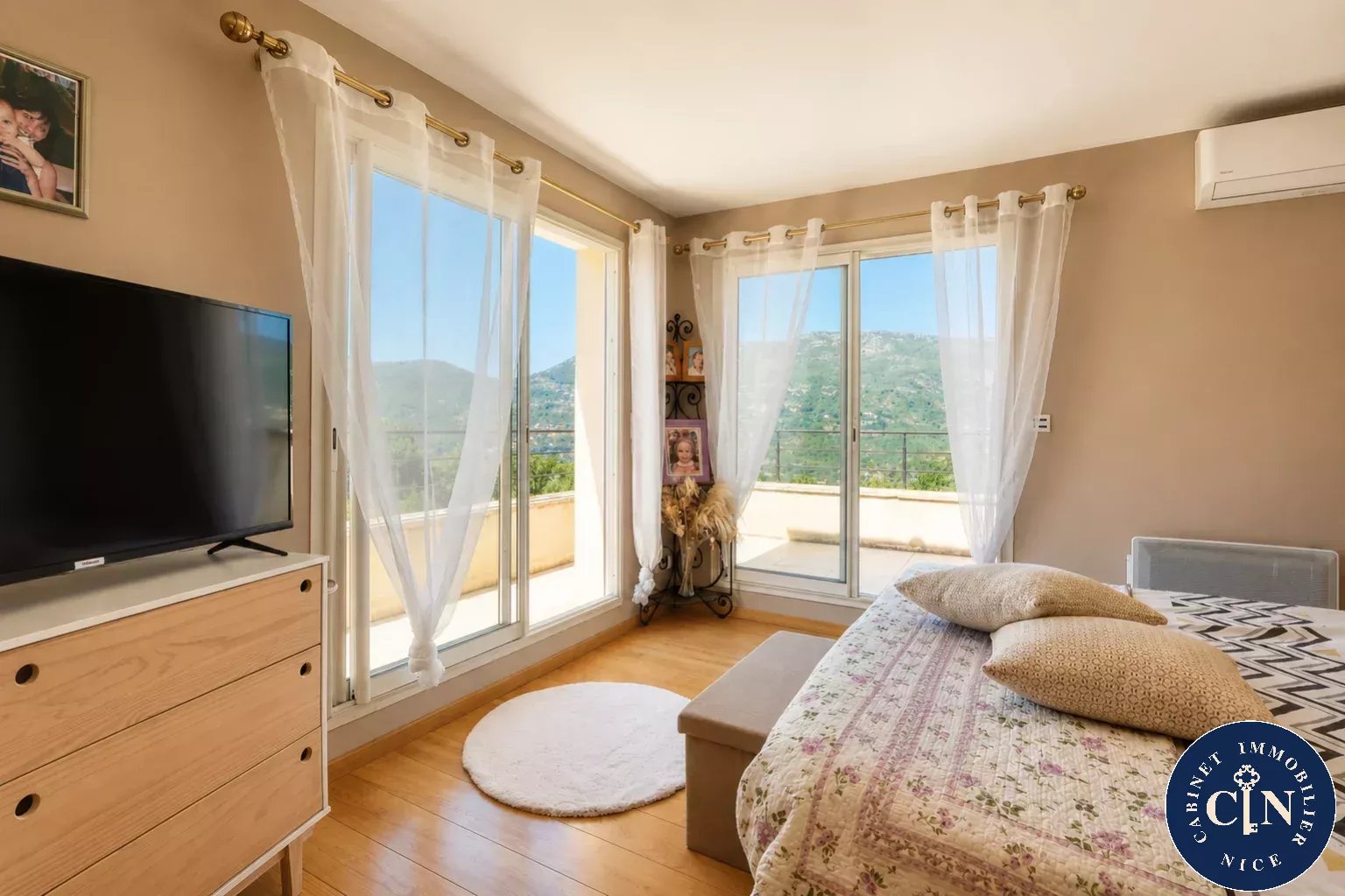 Villa 7 pièces 240 m² - Piscine chauffée vue dégagée - Contes — photo 9