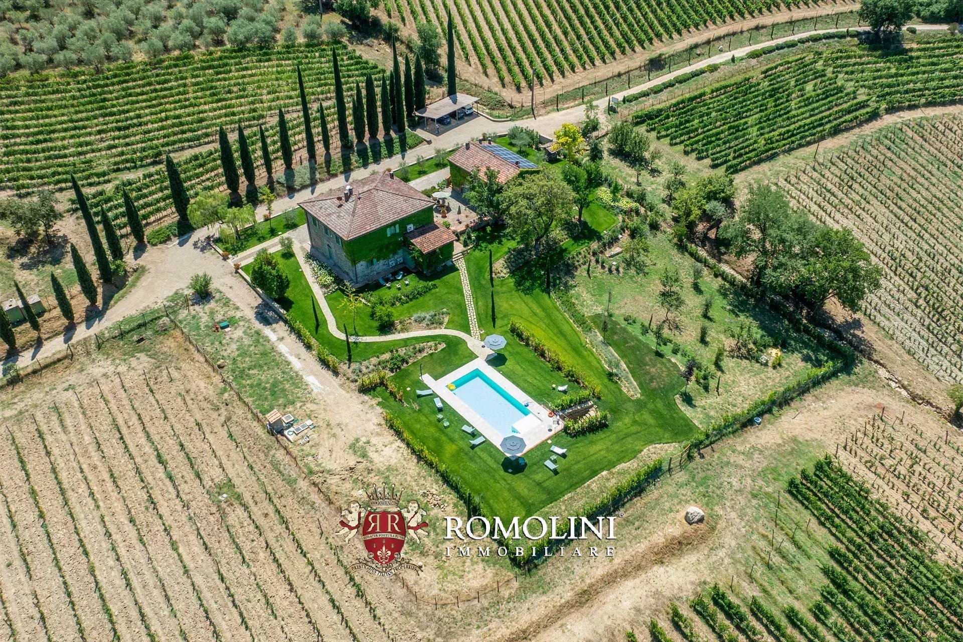 7 Bedroom Vineyard's Image 8