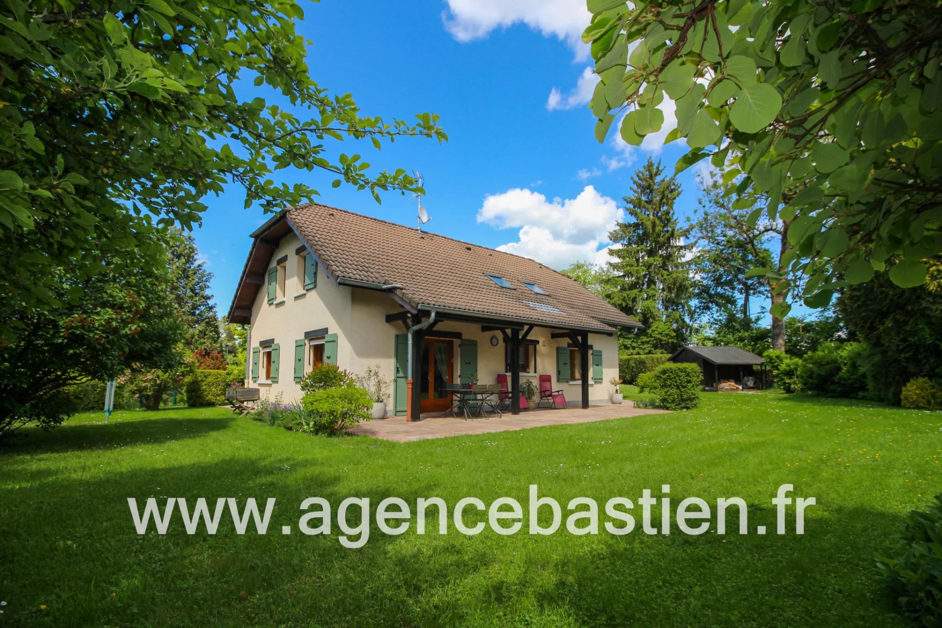 VENTE EXCLUSIVE - TRES BELLE VILLA DE 155 m2 - 6 PIECES -  1