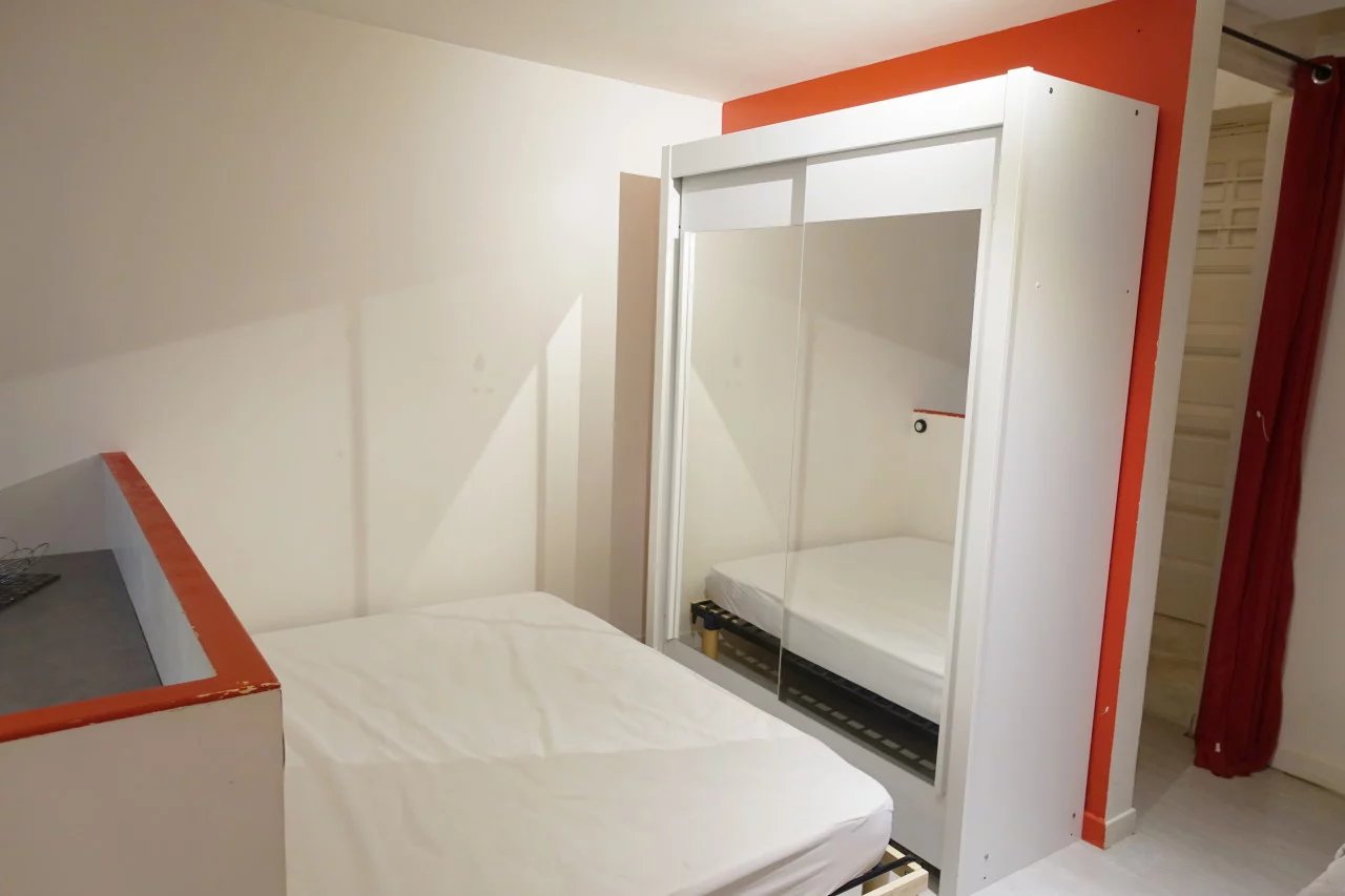 STUDIO MEUBLE DE 32,93 M² — photo 5