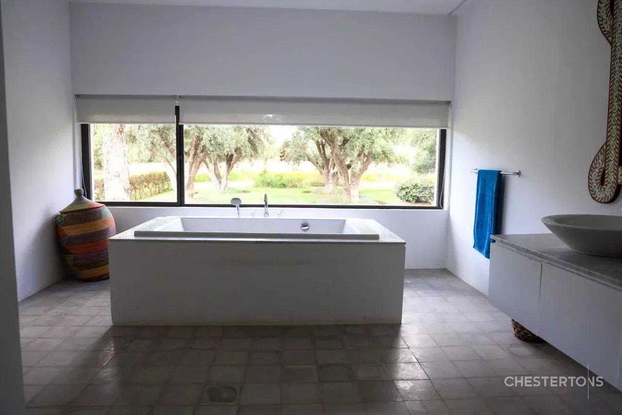  Image of Villa - 4 Bedrooms for Rental in Marrakech-Ménara-Marrakech-Morocco, Image 22