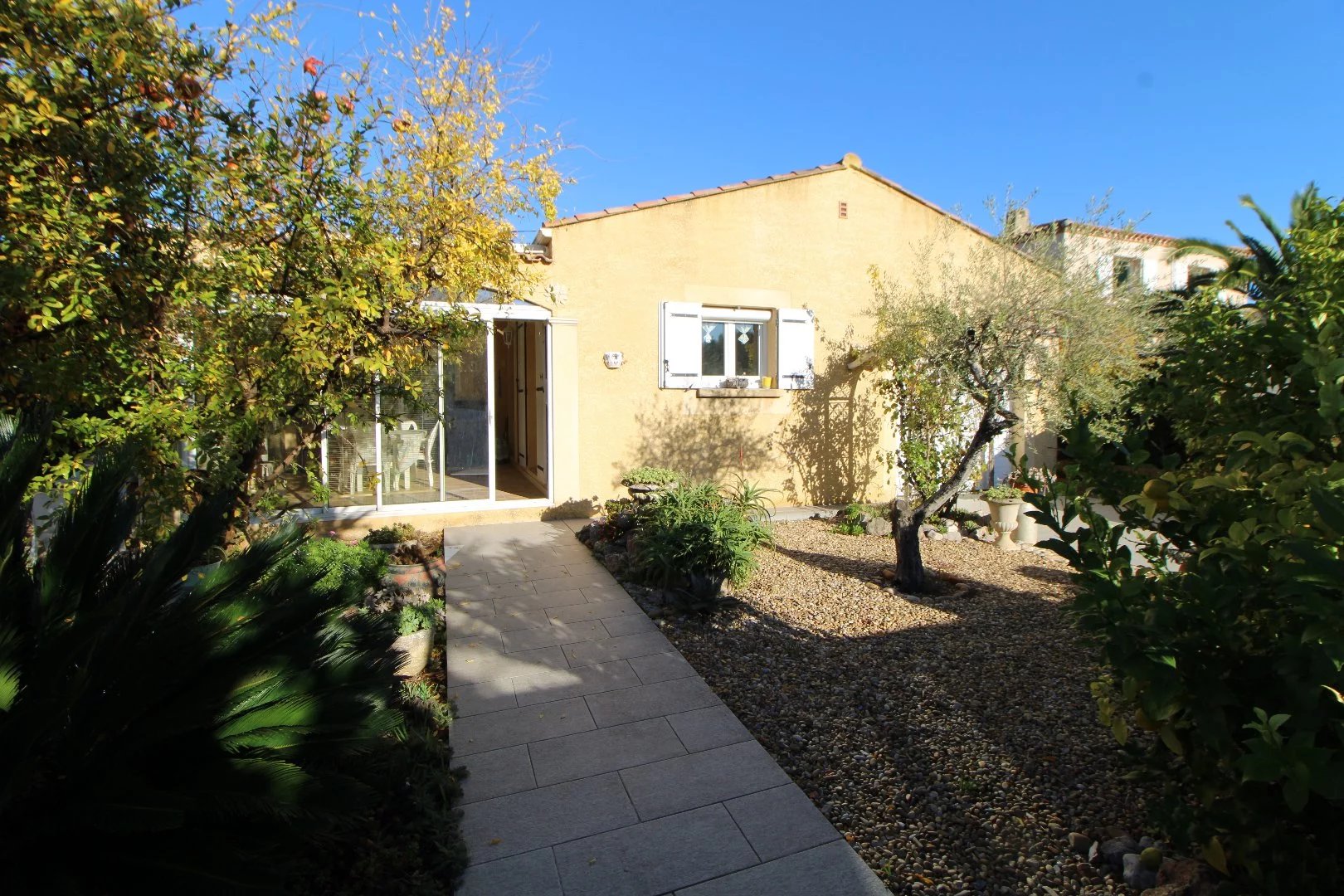 VILLA DE TYPE 4 EN PLAIN-PIED