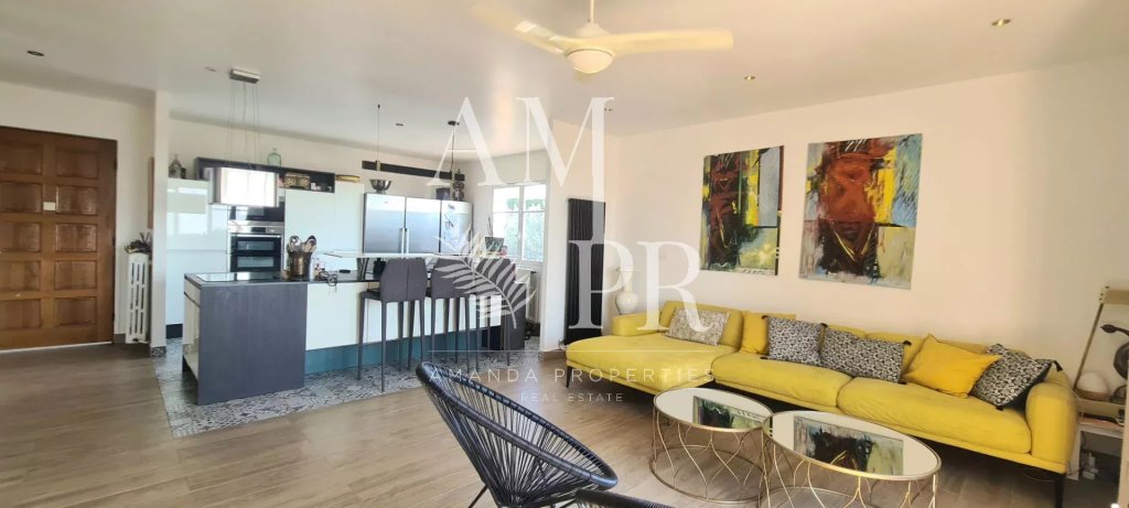 Villa for sale in Grasse — Property in GRASSE Quartier SAINT JACQUES
