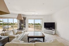 Propriété provençale moderne avec vue mer panoramique — photo 5 of 7