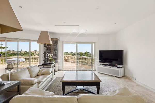 Propriété provençale moderne avec vue mer panoramique — photo 5