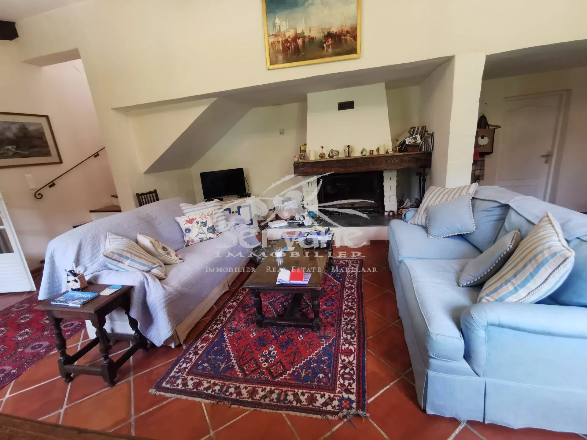 LORGUES PROVENCE FOR SALE COUNTRYSIDE HOUSE 4 BEDROOMS