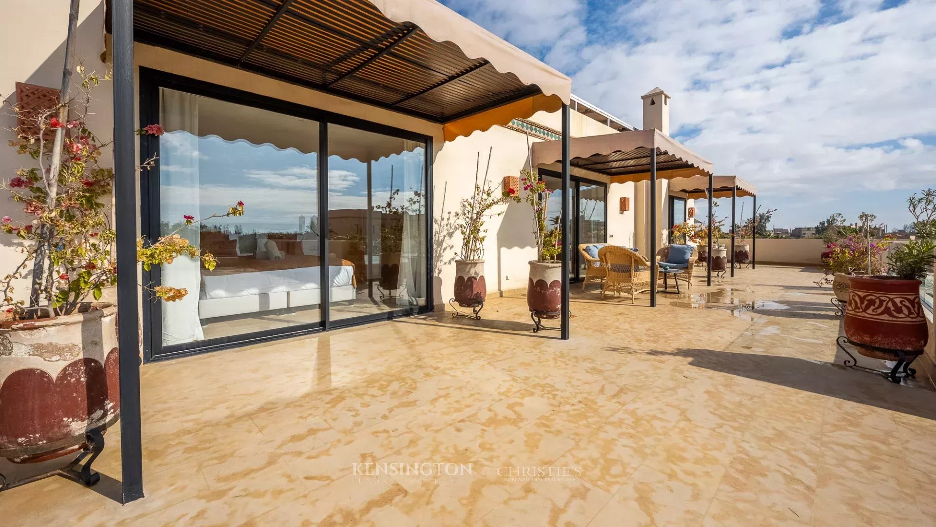 6 Bedroom Villa/Townhouse's Image 37
