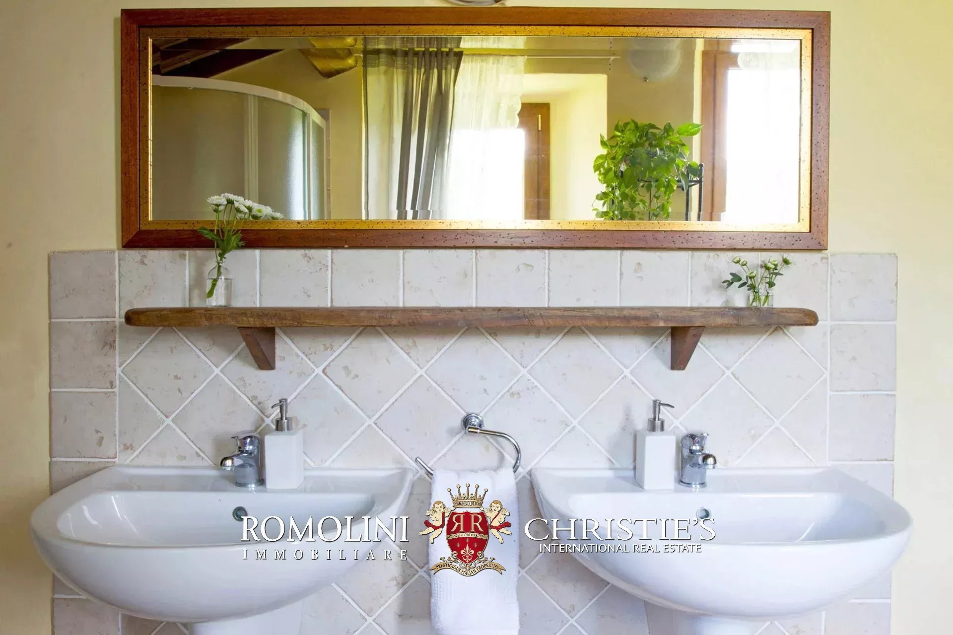 4 Bedroom Villa/Townhouse's Image 65