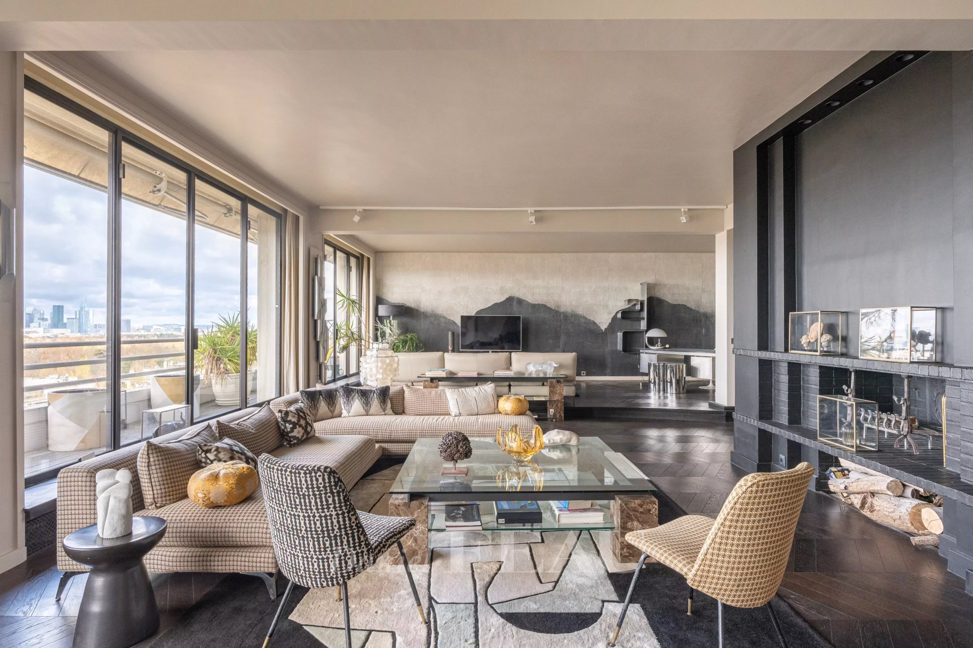 4 Bedroom Apartment/Flat's Image 4