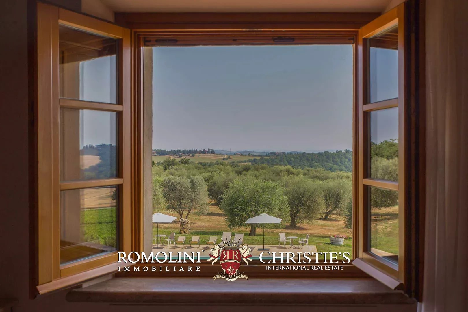 15 Bedroom Vineyard's Image 44