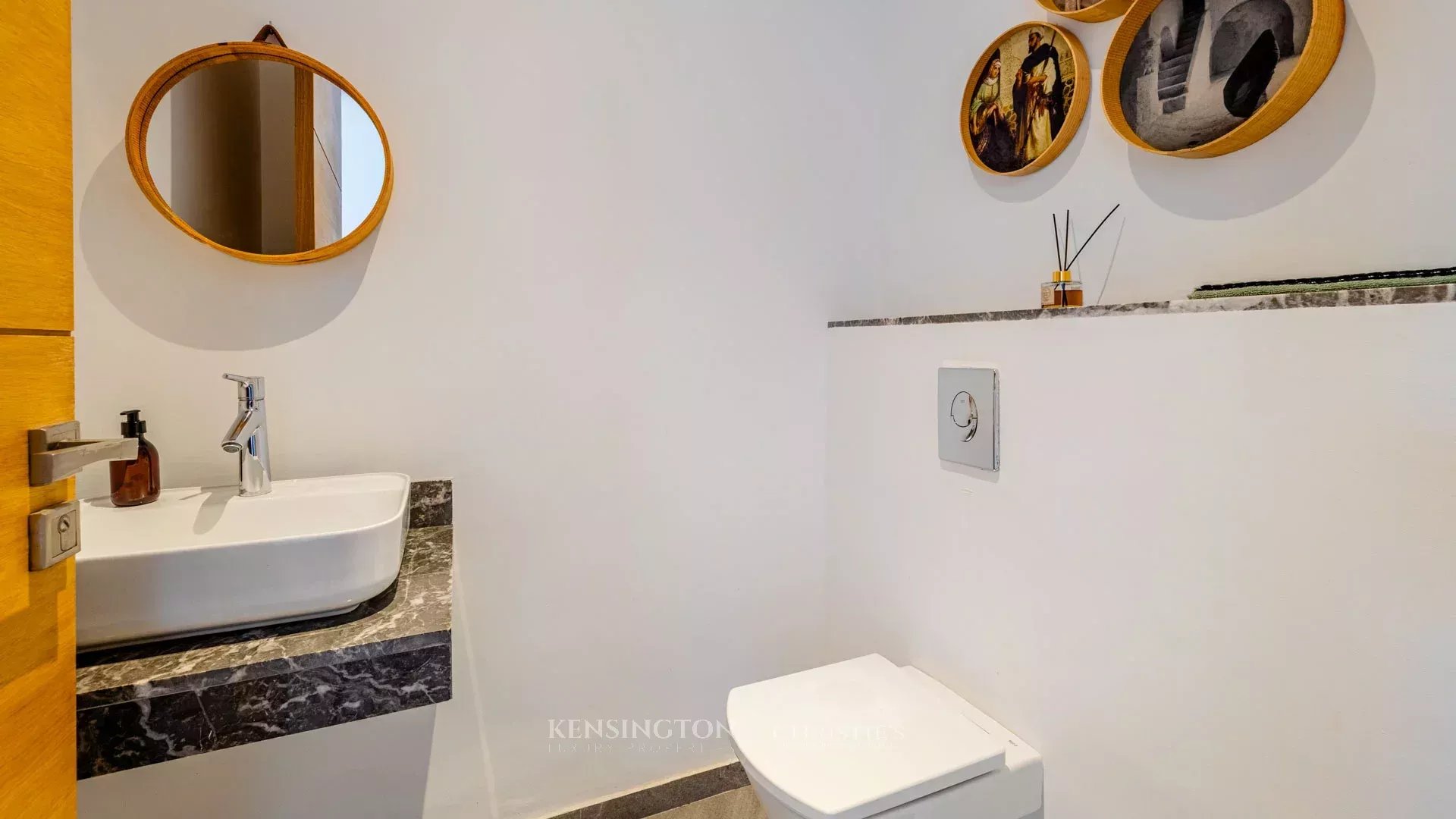 4 Bedroom Villa/Townhouse's Image 16