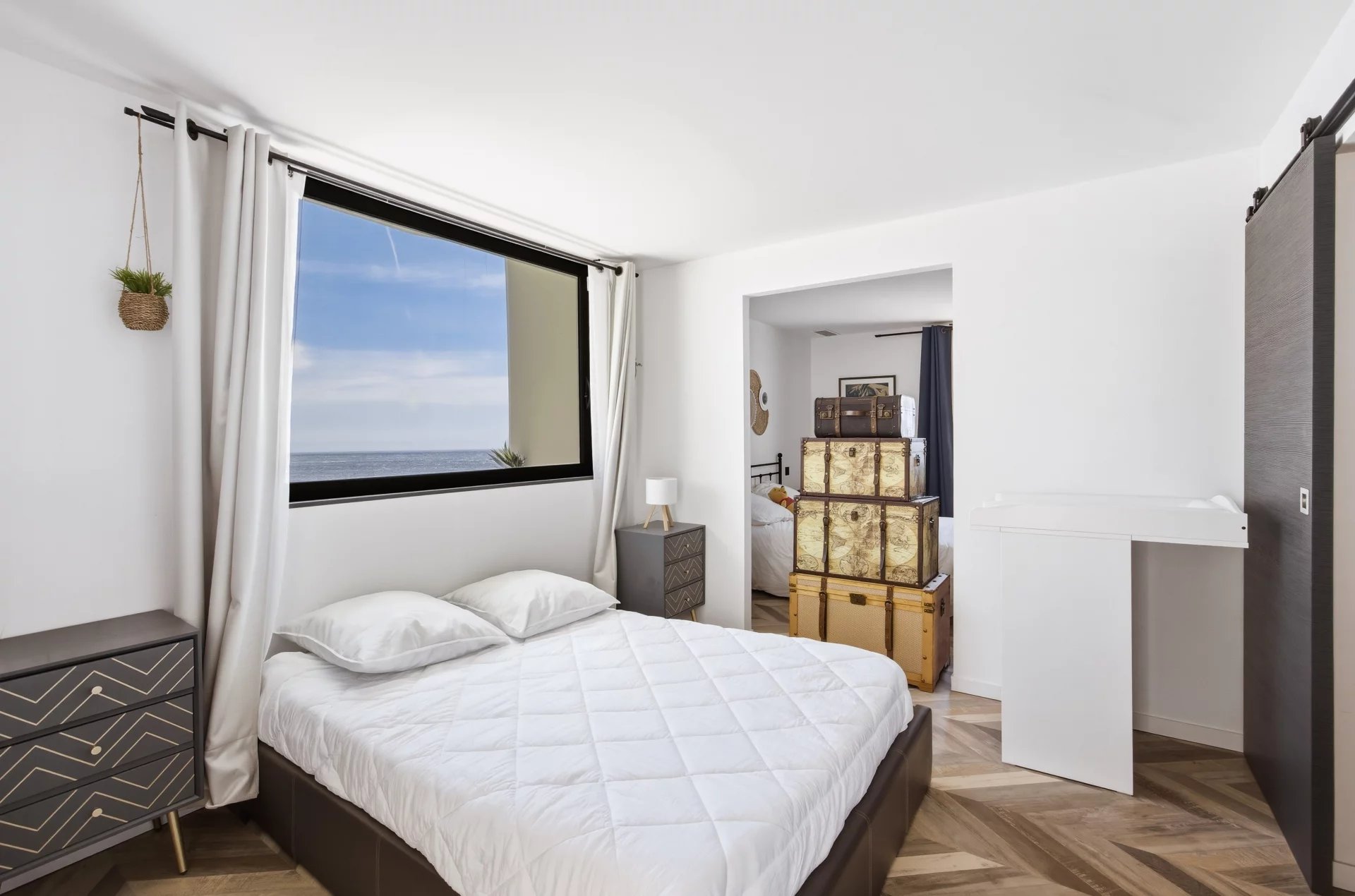  Image of Villa - 4 Bedrooms for Sale in Alpes-Maritimes-Nice-France, Image 18