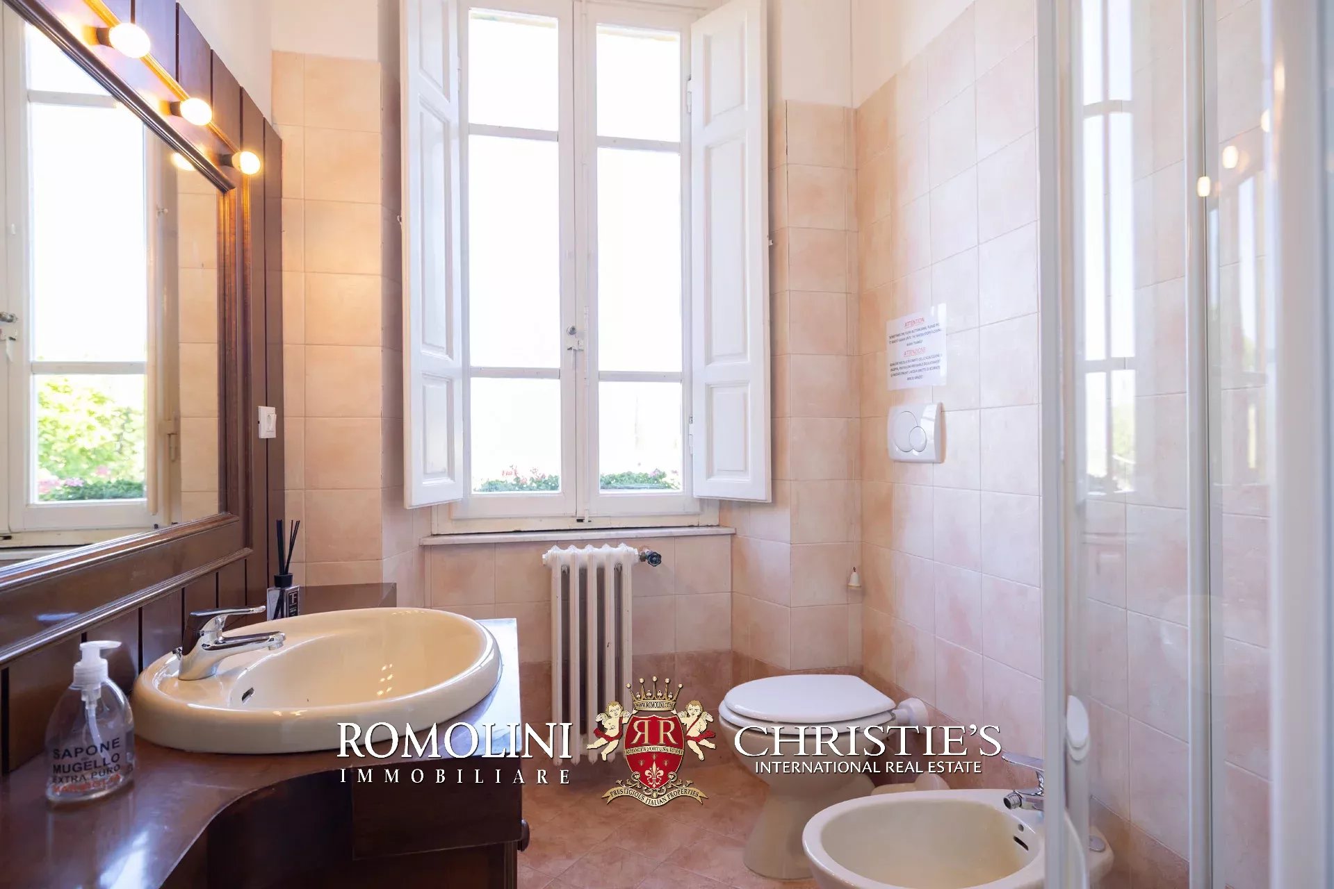 11 Bedroom Villa/Townhouse's Image 58