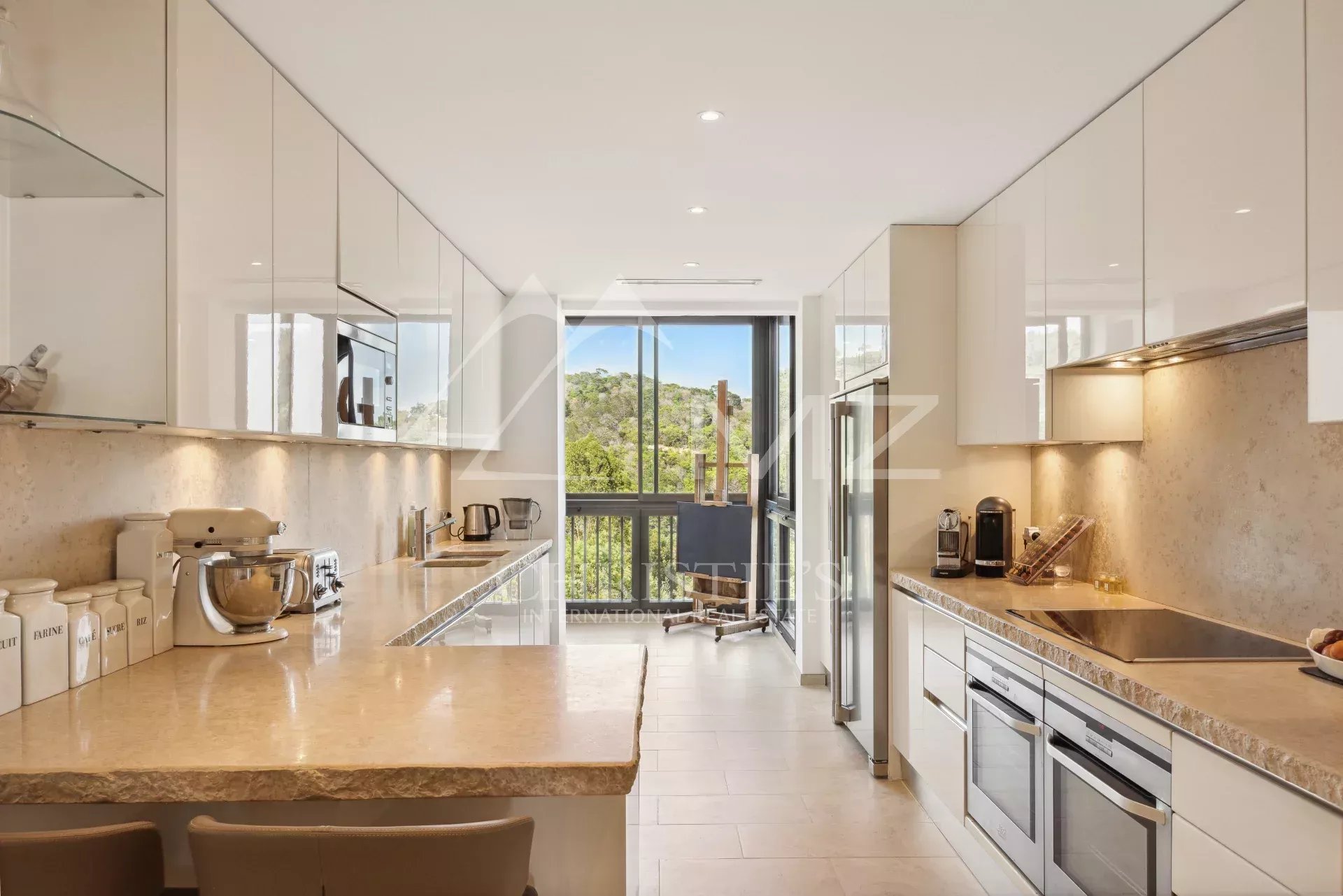 3 Bedroom Apartment/Flat's Image 9