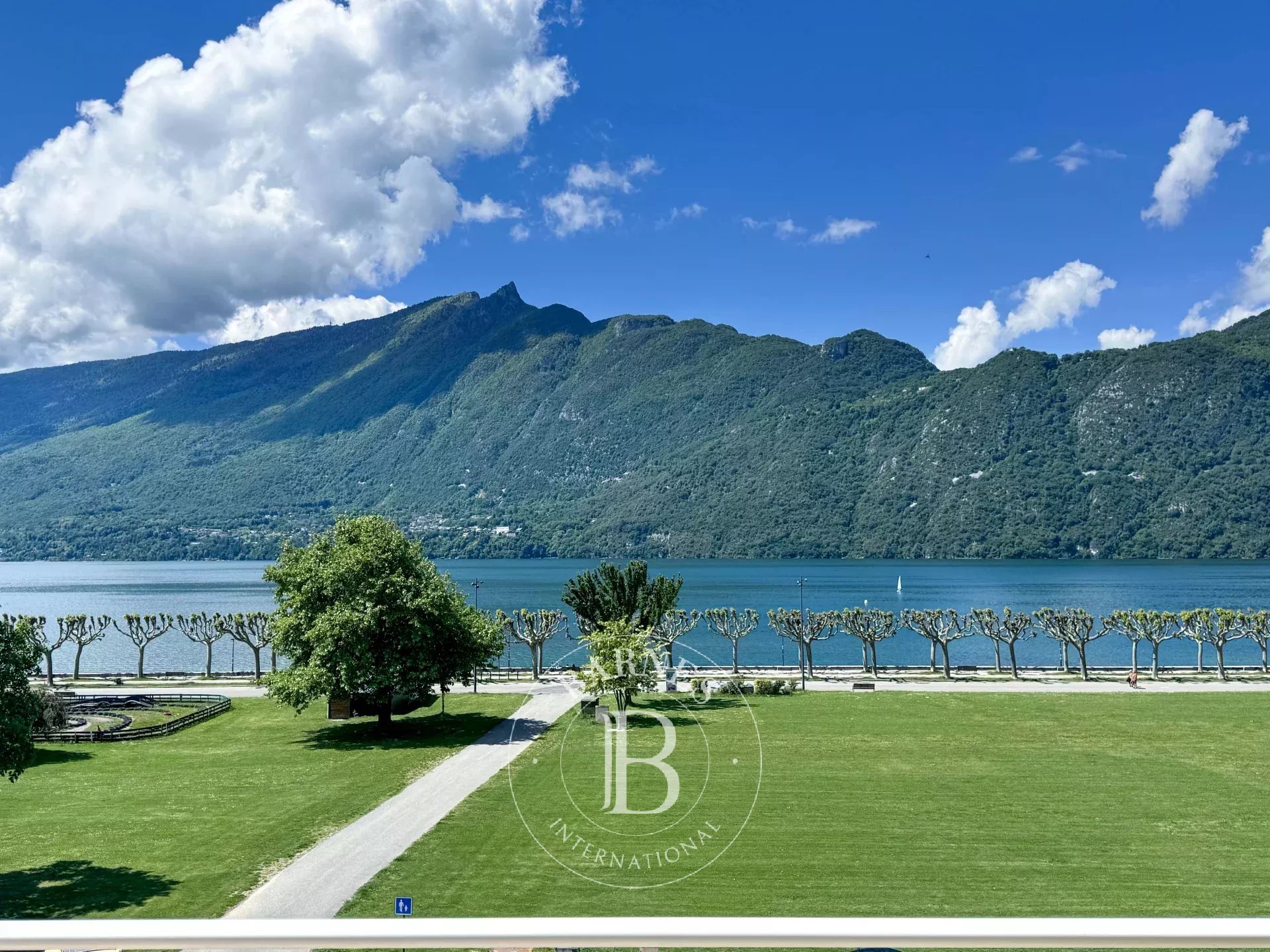 Appartement Aix-les-Bains  -  ref 86758009 (picture 2)
