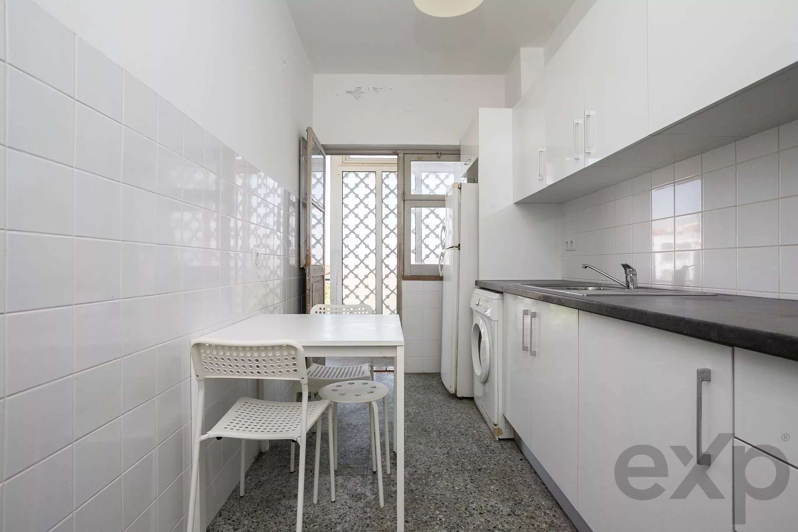 Two-Bedroom Apartment in the Centre of Tavira, in Need of Renovation 87146121 image 21