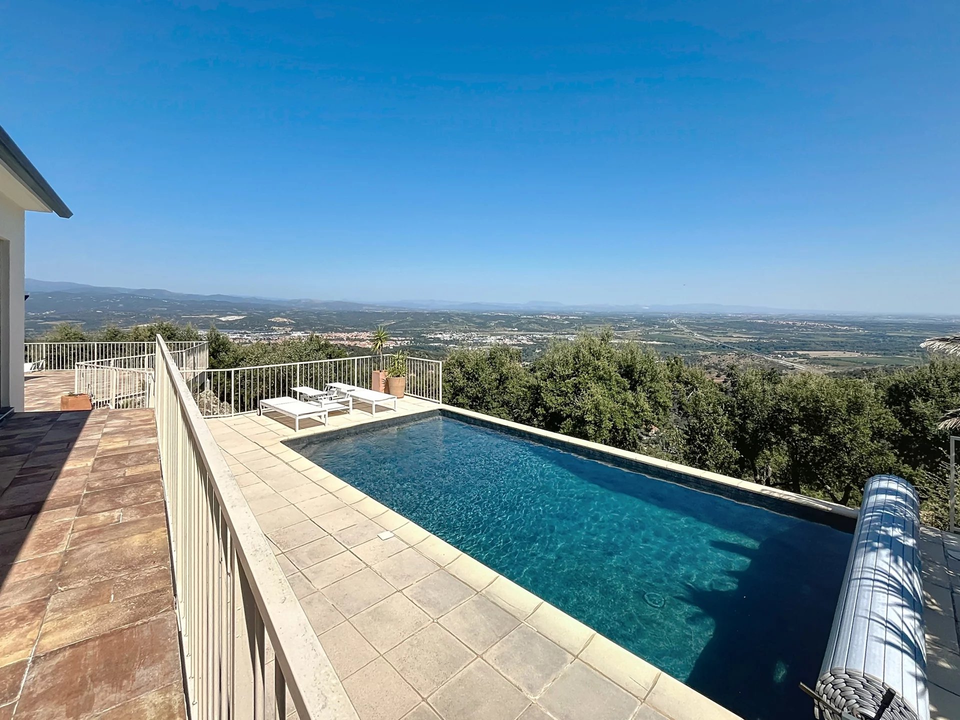 VILLA WITH POOL + PANORAMIC VIEWS, LE BOULOU