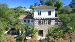 Luxury Villa in Mougins: Panoramic Family Estate with Alpine Views — photo 3 of 6