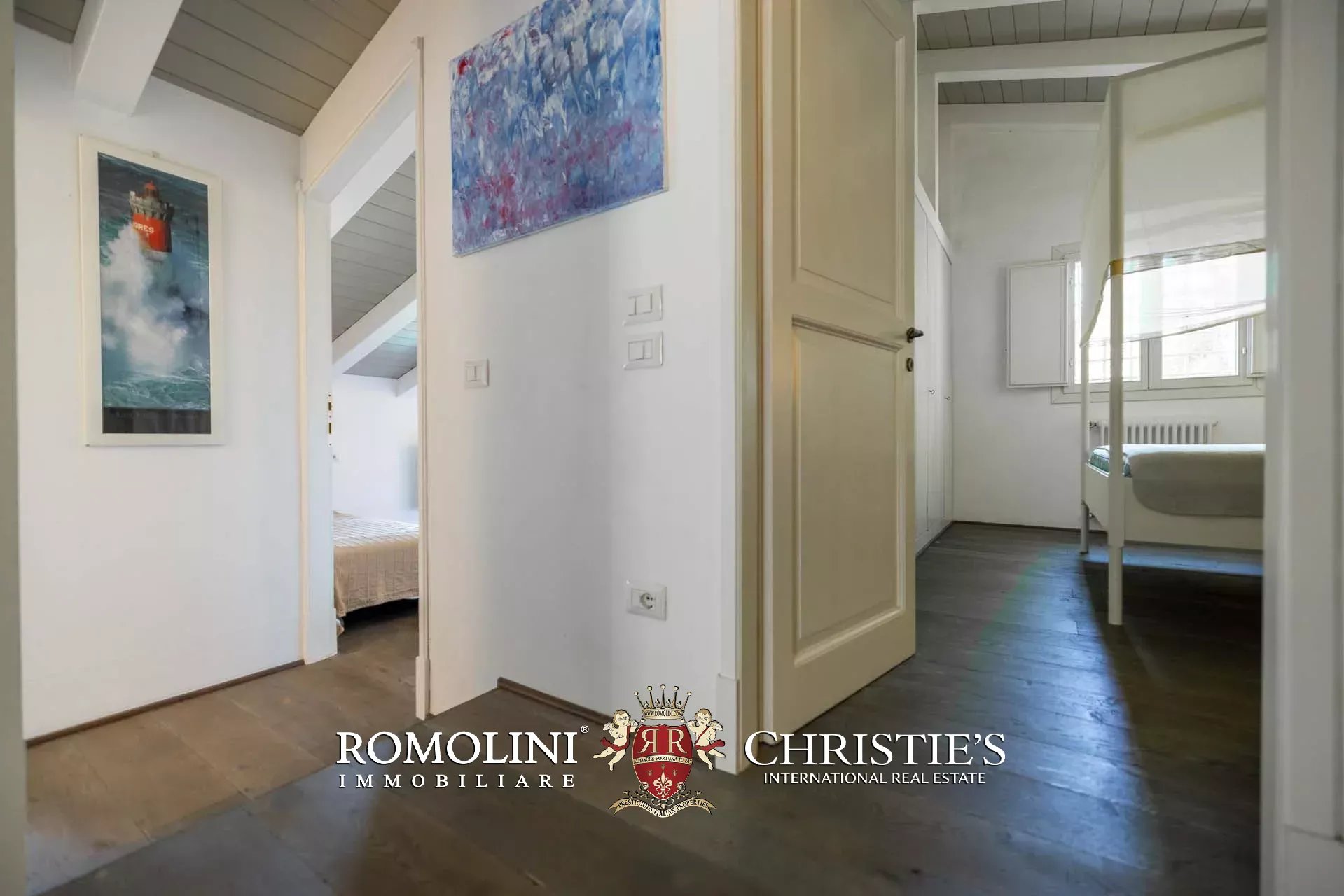 4 Bedroom Villa/Townhouse's Image 27