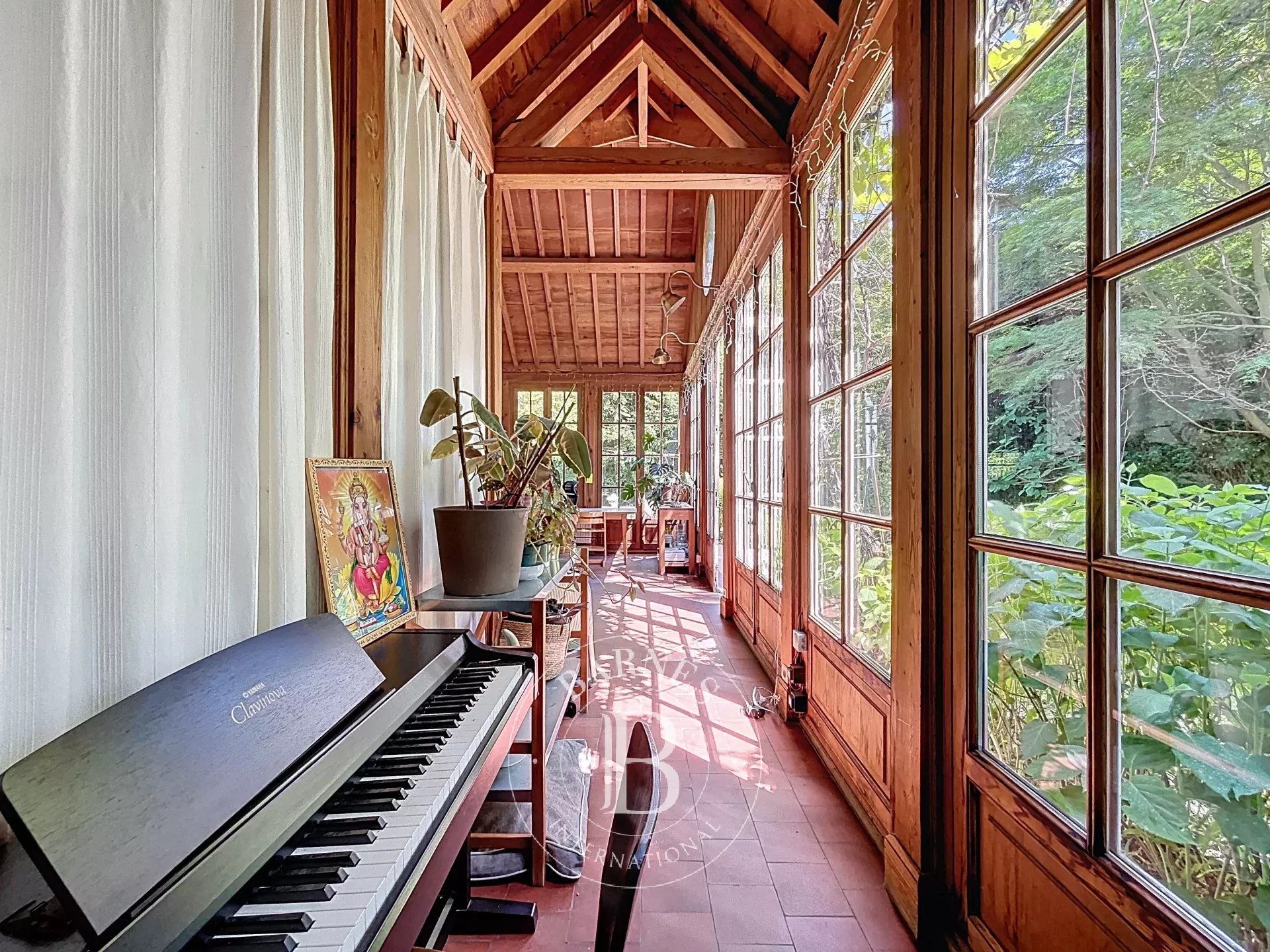 Uccle-Maison de charme-Un havre de paix à vendre