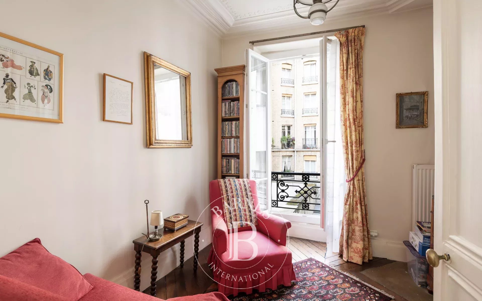 Daire Paris 9ème - picture 8