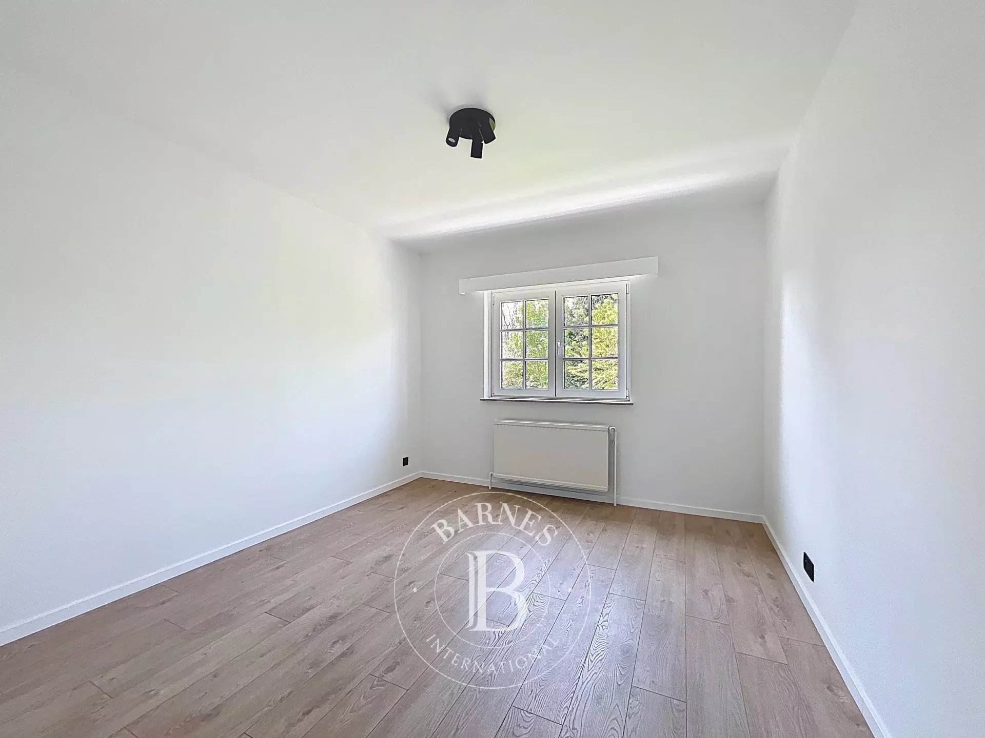 Villa fully renovated in 2025 in the heart of Waterloo.