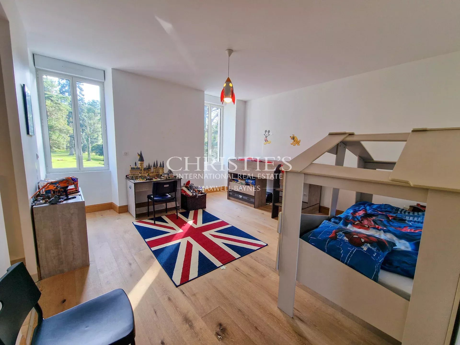 9 Bedroom Villa/Townhouse's Image 12