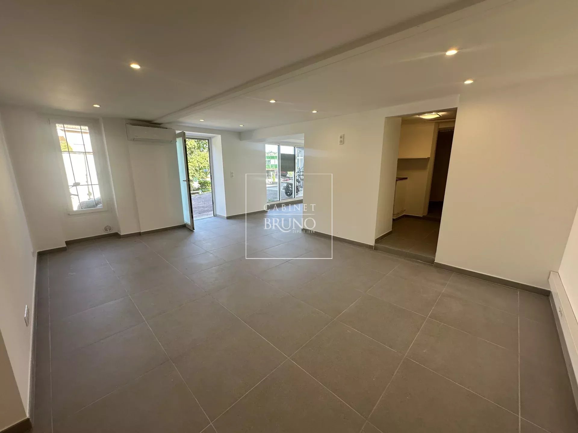 Location Local commercial Grasse