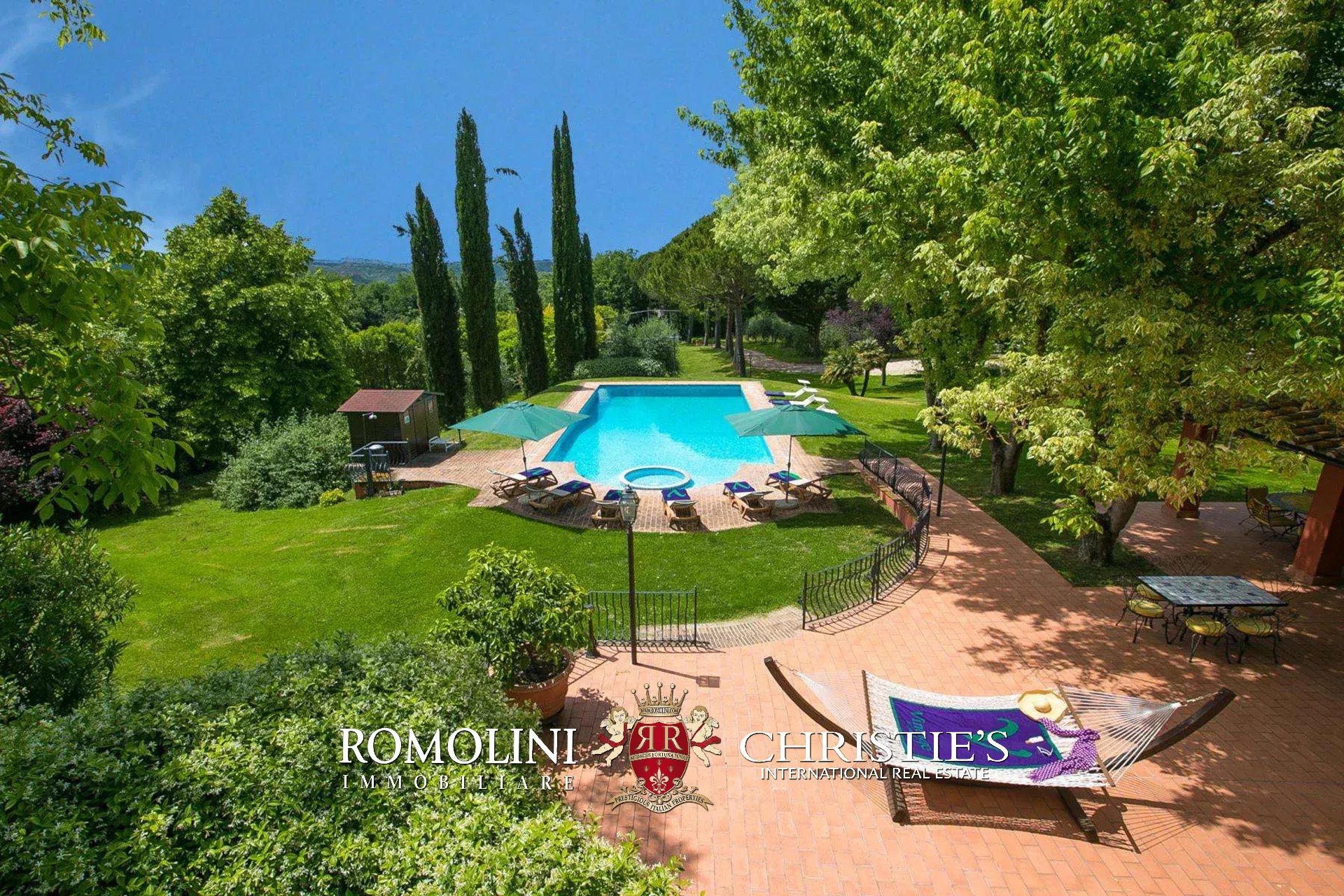 5 Bedroom Villa/Townhouse's Image 17