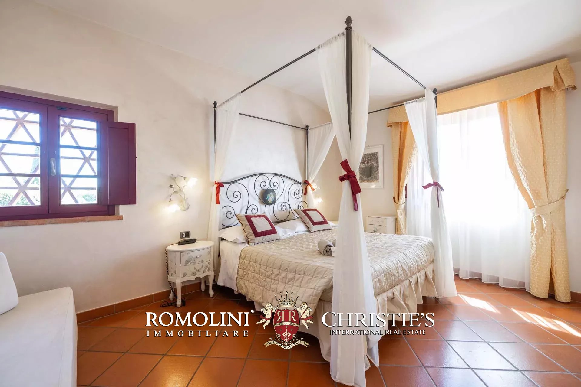 63 Bedroom Villa/Townhouse's Image 55