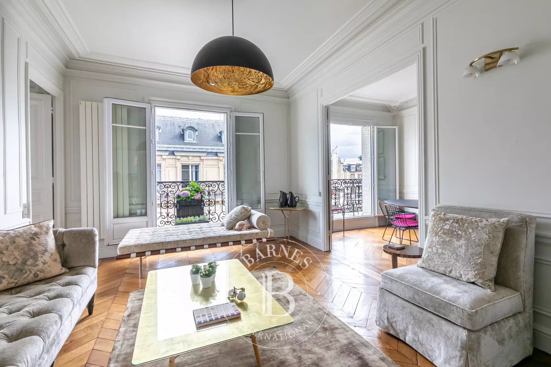 Daire Paris 8ème - picture 4