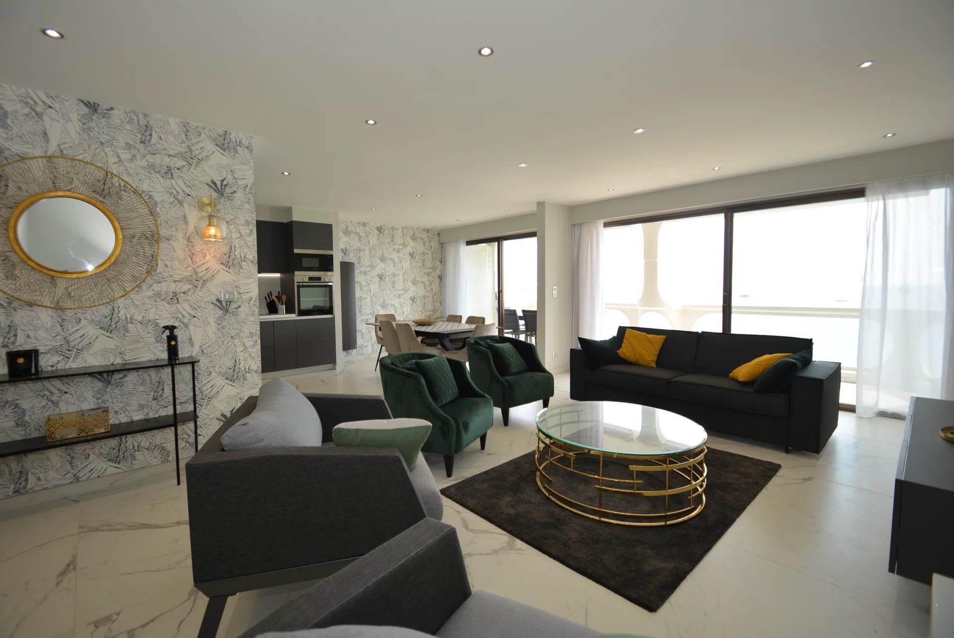 VIEW OVER THE BAY OF CANNES