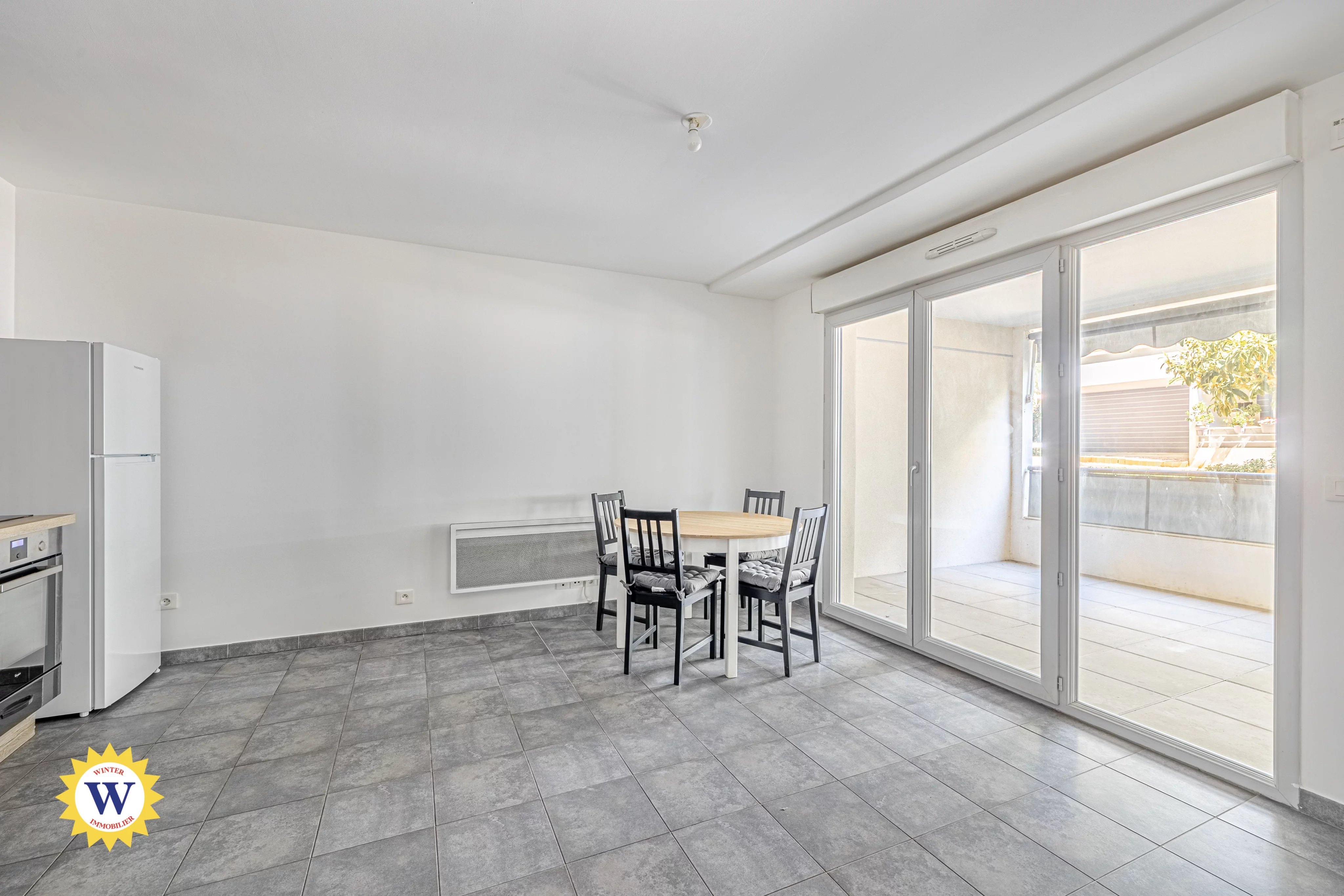 LOCATION NICE EST - 2 PIECES MEUBLE - TERRASSE - Photo 4